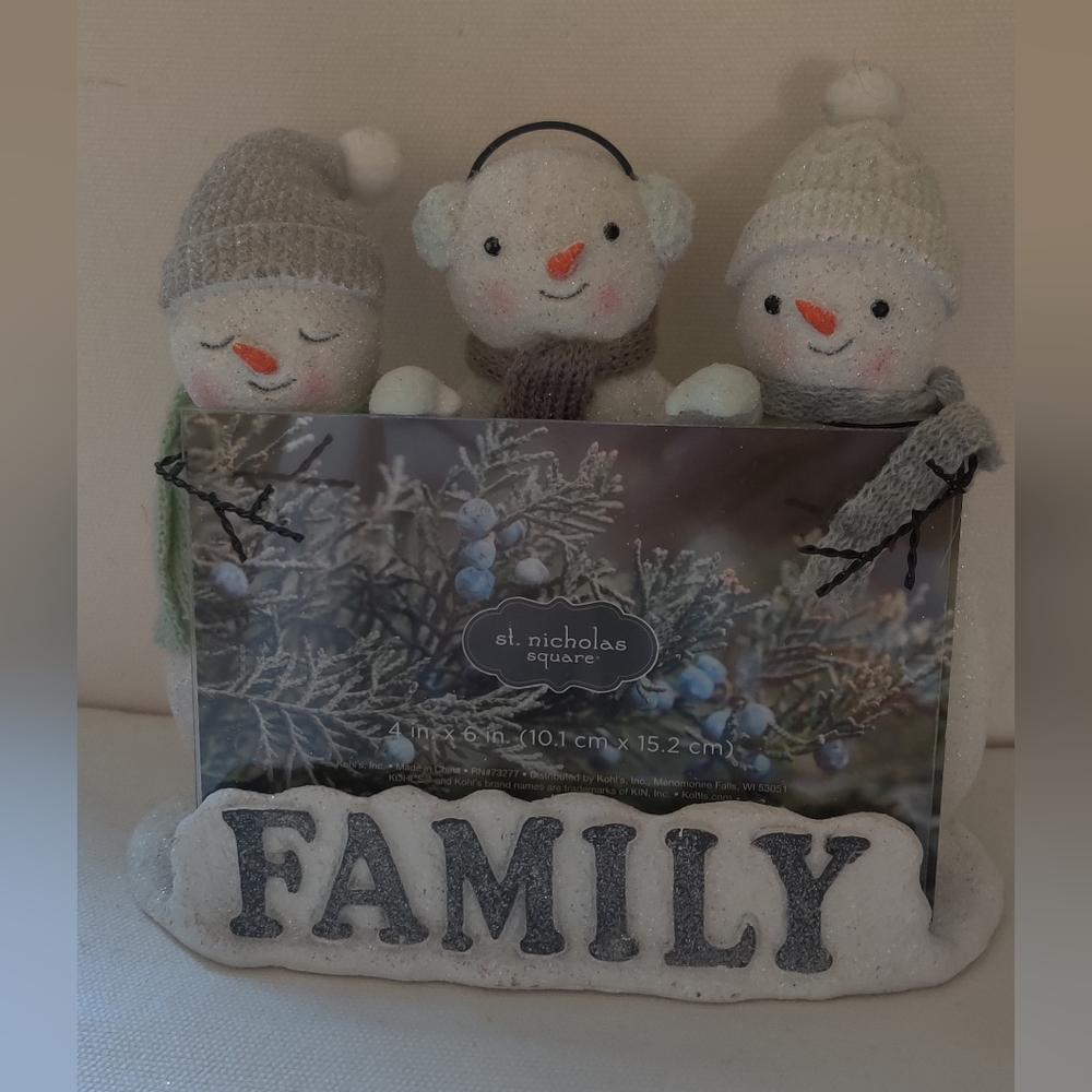 St. Nicholas Square Snowman Trio Decor in Gray and White Picture Frame 4x6 NWT